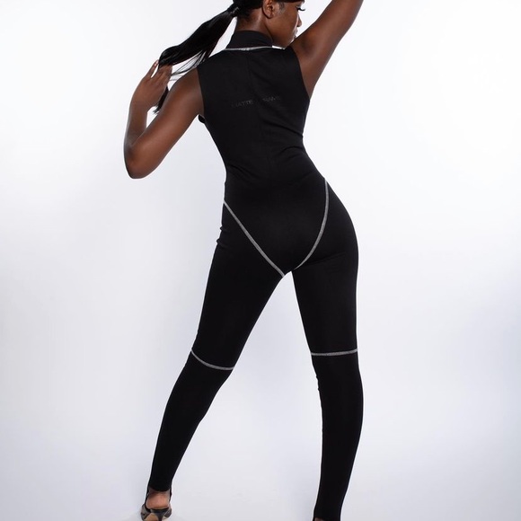 Matte Brand Jumpsuit - Picture 3 of 4